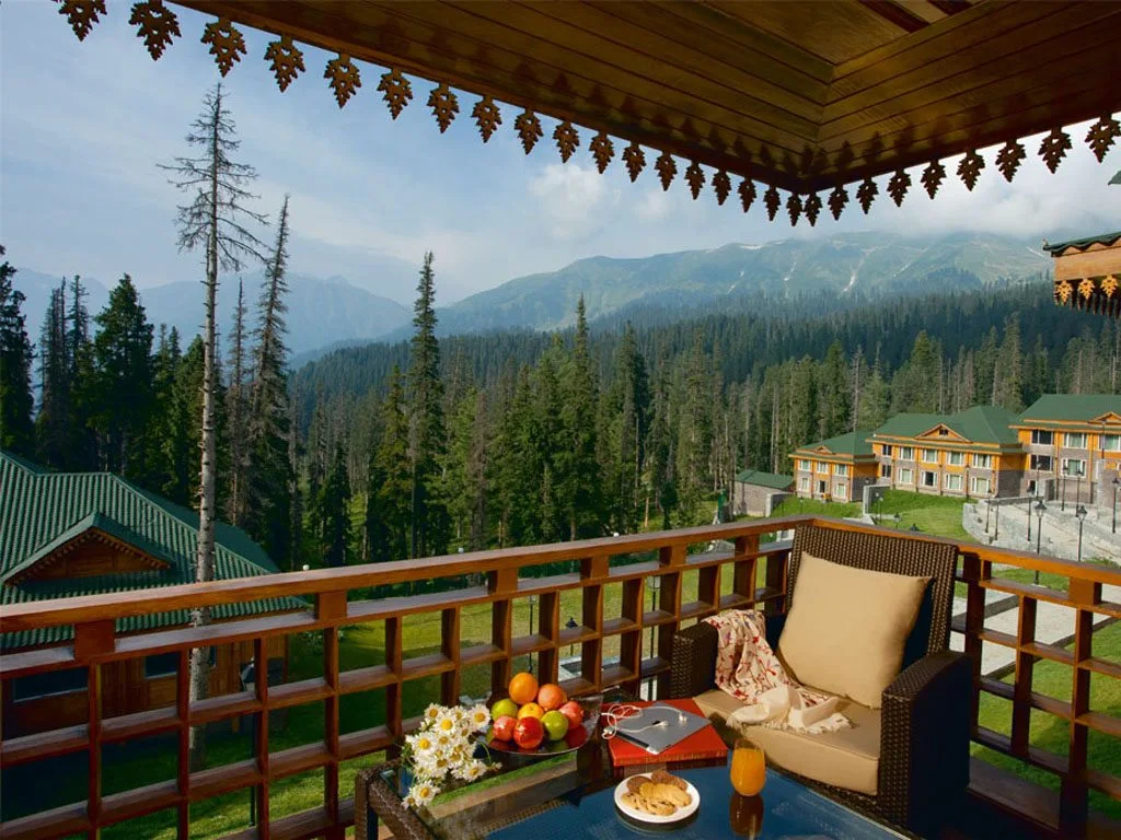 Best Kashmir Family Tour