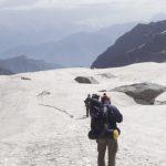 indrahar pass trek in winters
